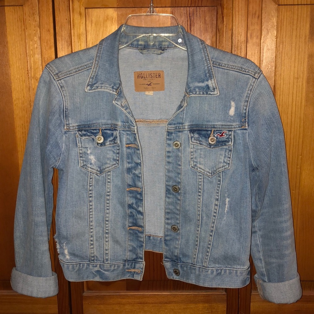 Light wash jean jacket